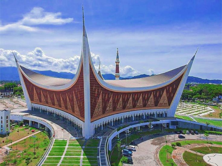 Tour 3 Hari 2 Malam Sumatera Barat – Wisata Alam & Budaya Minangkabau